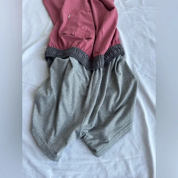 Vuori Men's Kore Shorts Men Medium 7" Inseam - Picture 8 of 10